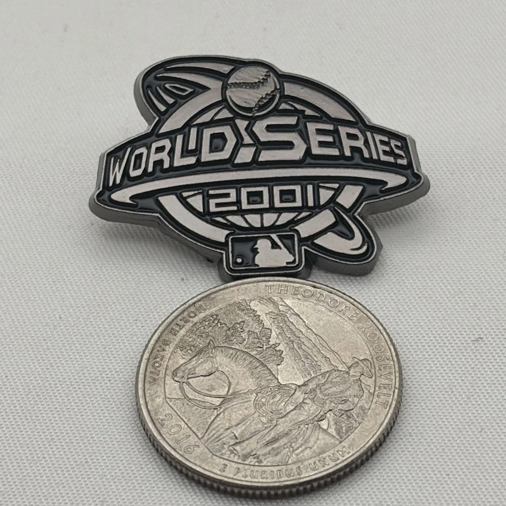 2001 MLB World Series Baseball Lapel Hat Pin